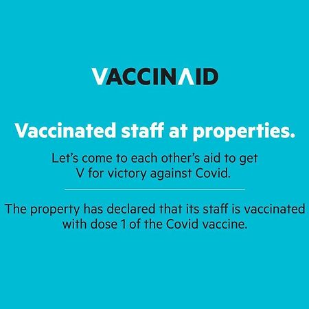 Hotel Vaccinated Staff- Oyo Townhouse 105 Khar West Station Mumbai Exterior foto