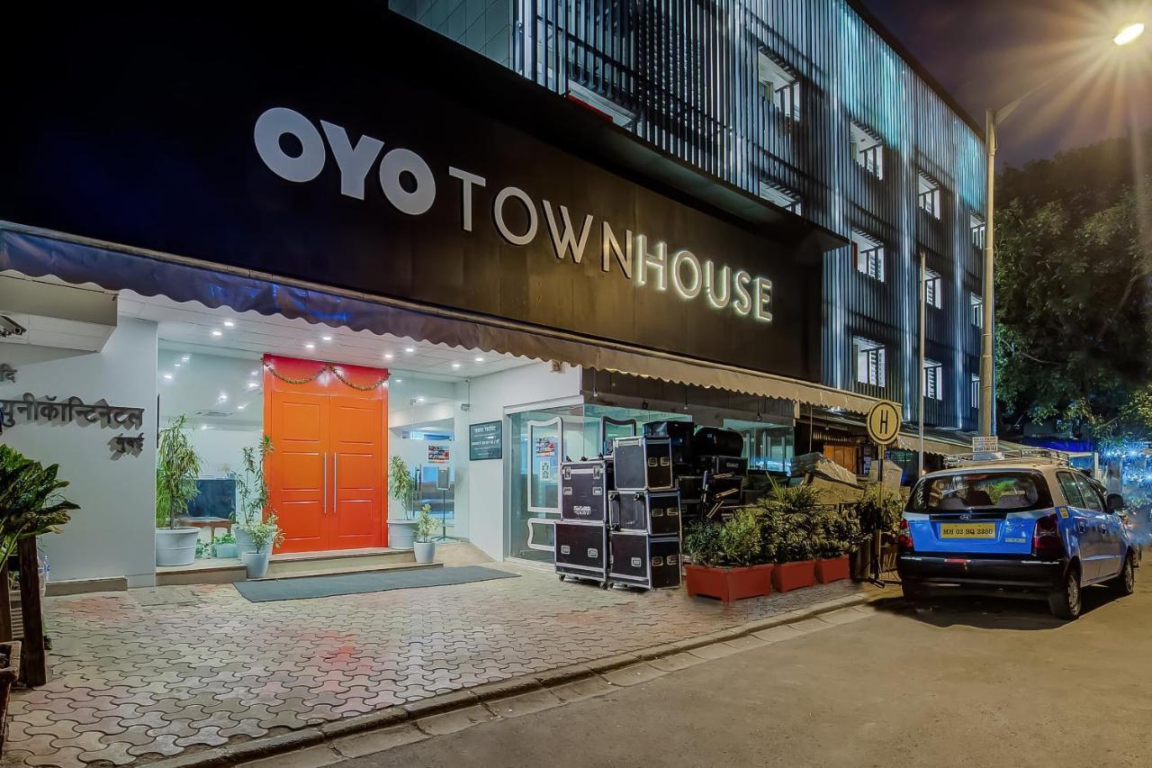 Hotel Vaccinated Staff- Oyo Townhouse 105 Khar West Station Mumbai Exterior foto